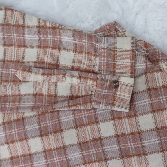 EDEN & OLIVIA LONG SLEEVE T-SHIRT. - Picture 5 of 17